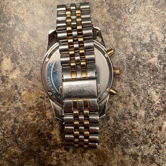 MK Watch - Picture 4 of 4